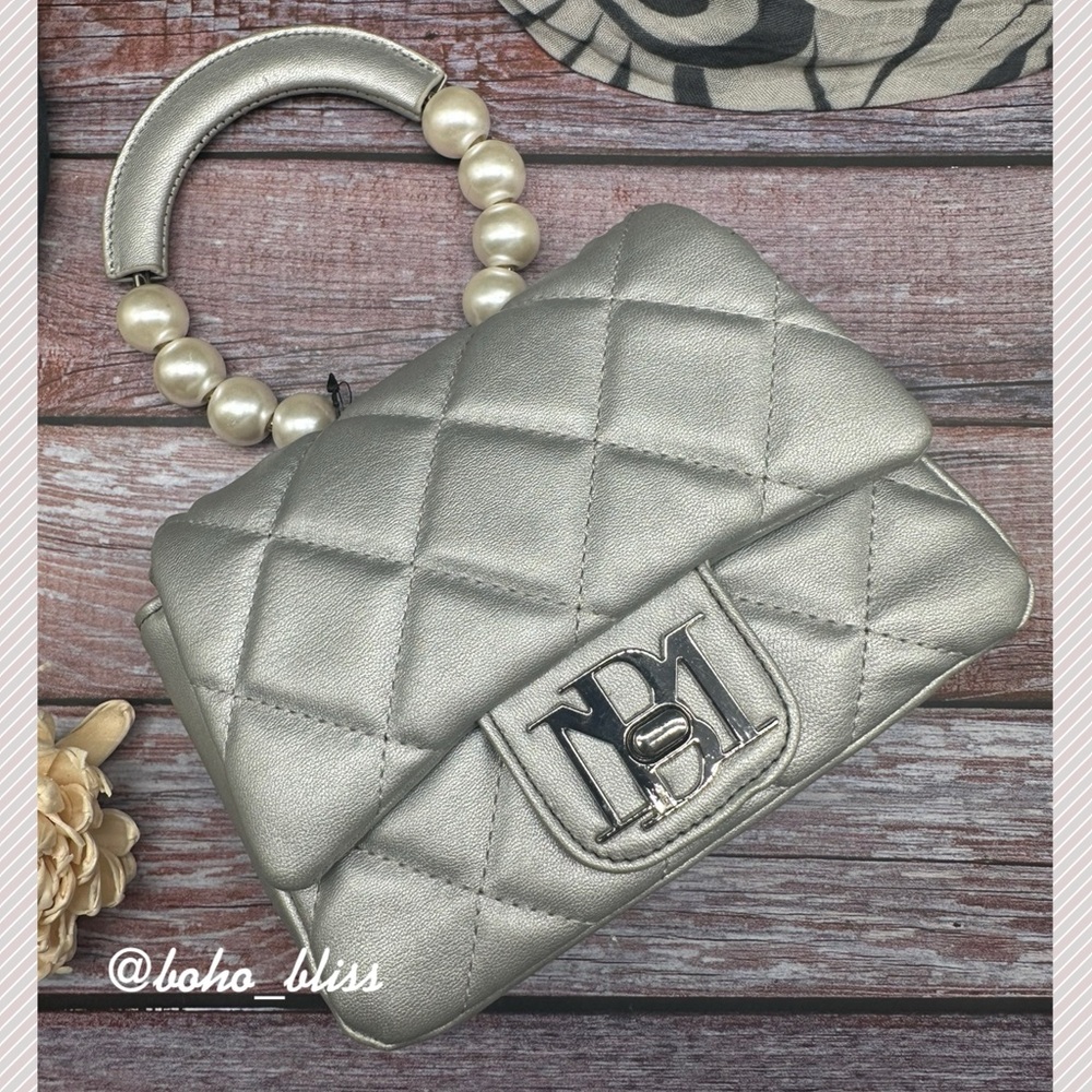 BADGLEY MISCHKA | Convertible Silver and Pearl Evening Handbag or Crossbody NWT